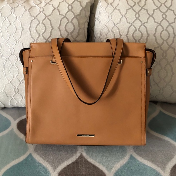 Medium Emily by BRAHMIN ๐ค - Picture 3 of 10